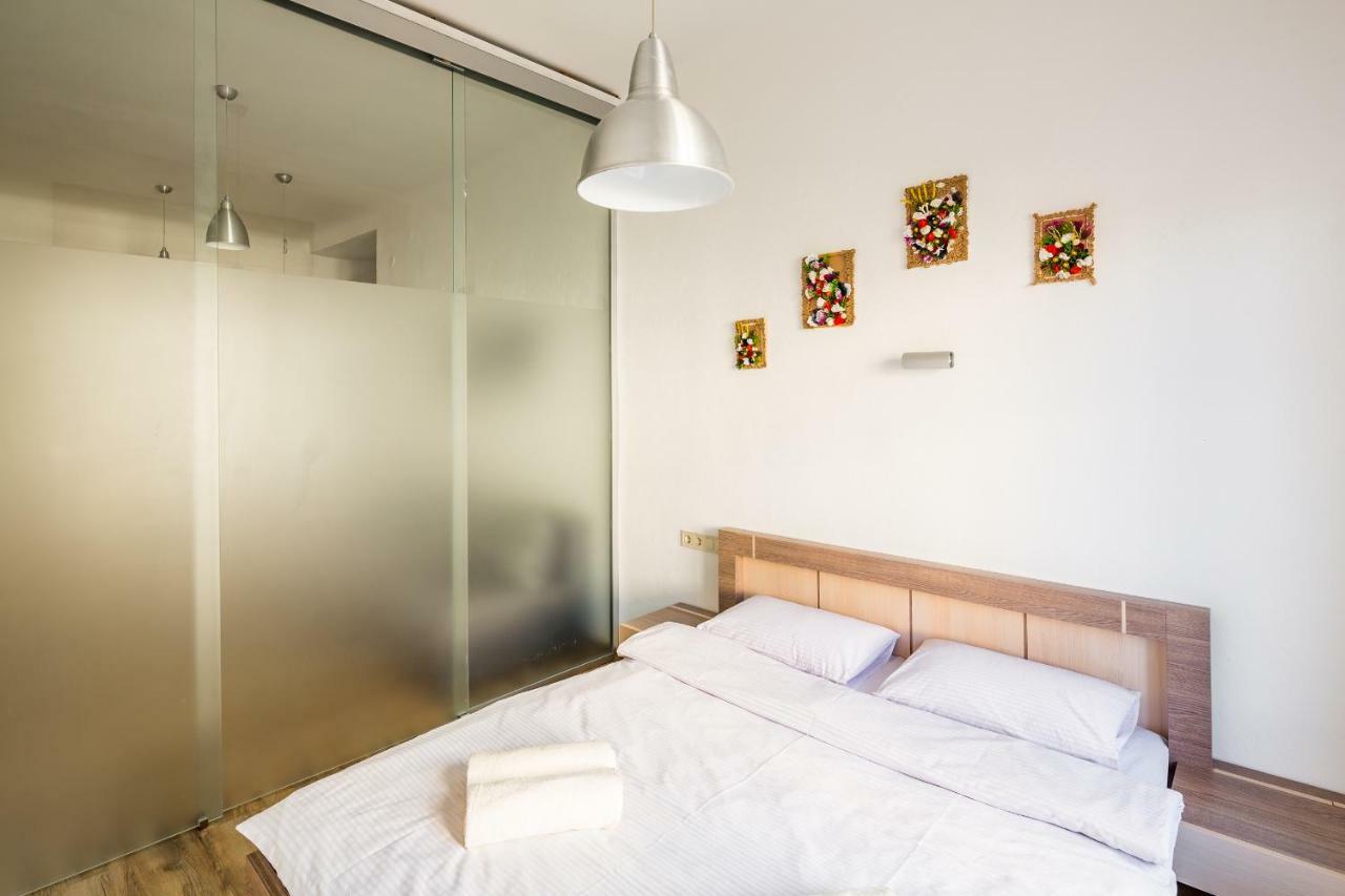 Ferienwohnung Romari Площа Ринок 29 Lemberg Exterior foto